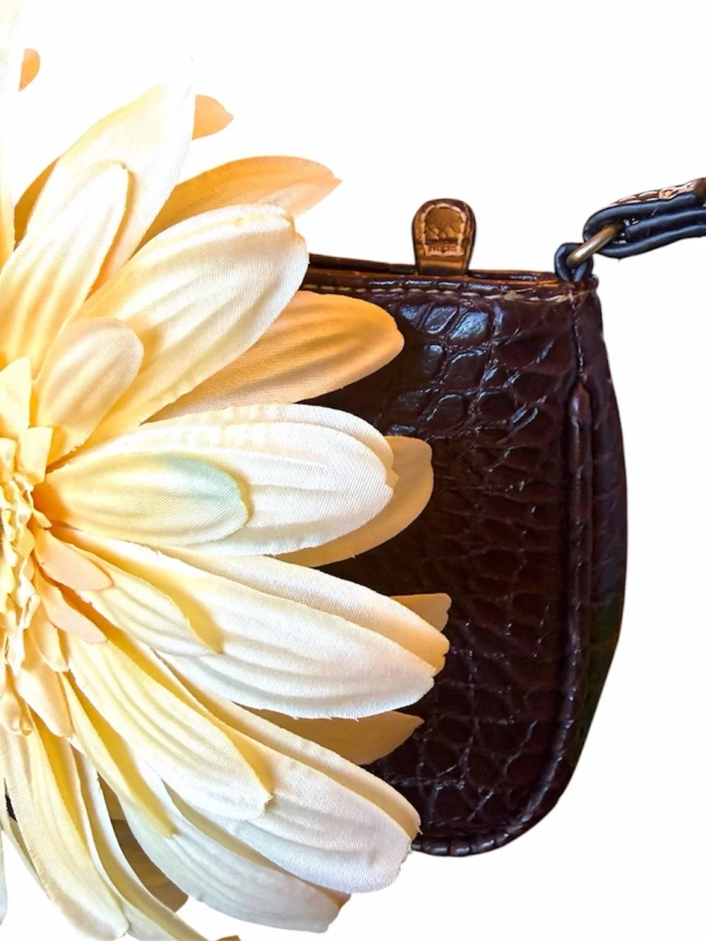 Floral Daisy Accent Wristlet - yellow & Brown, faux leather crocodile clutch